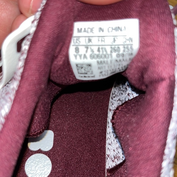 Adidas UltraBOOST running shoe size 8 men’s - Picture 10 of 13